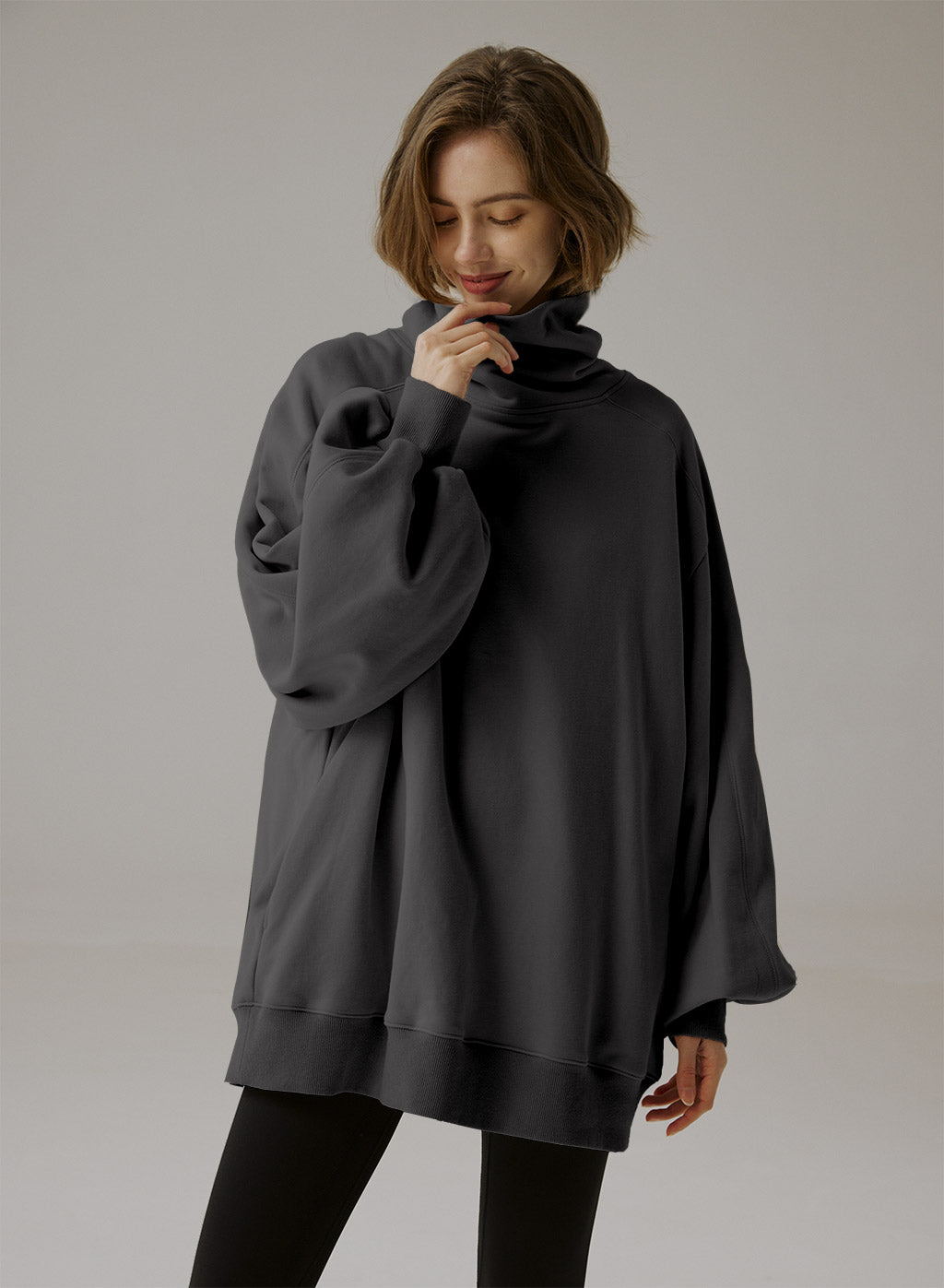 Sudadera Oversize Cuello Alto - Confort Elegante 