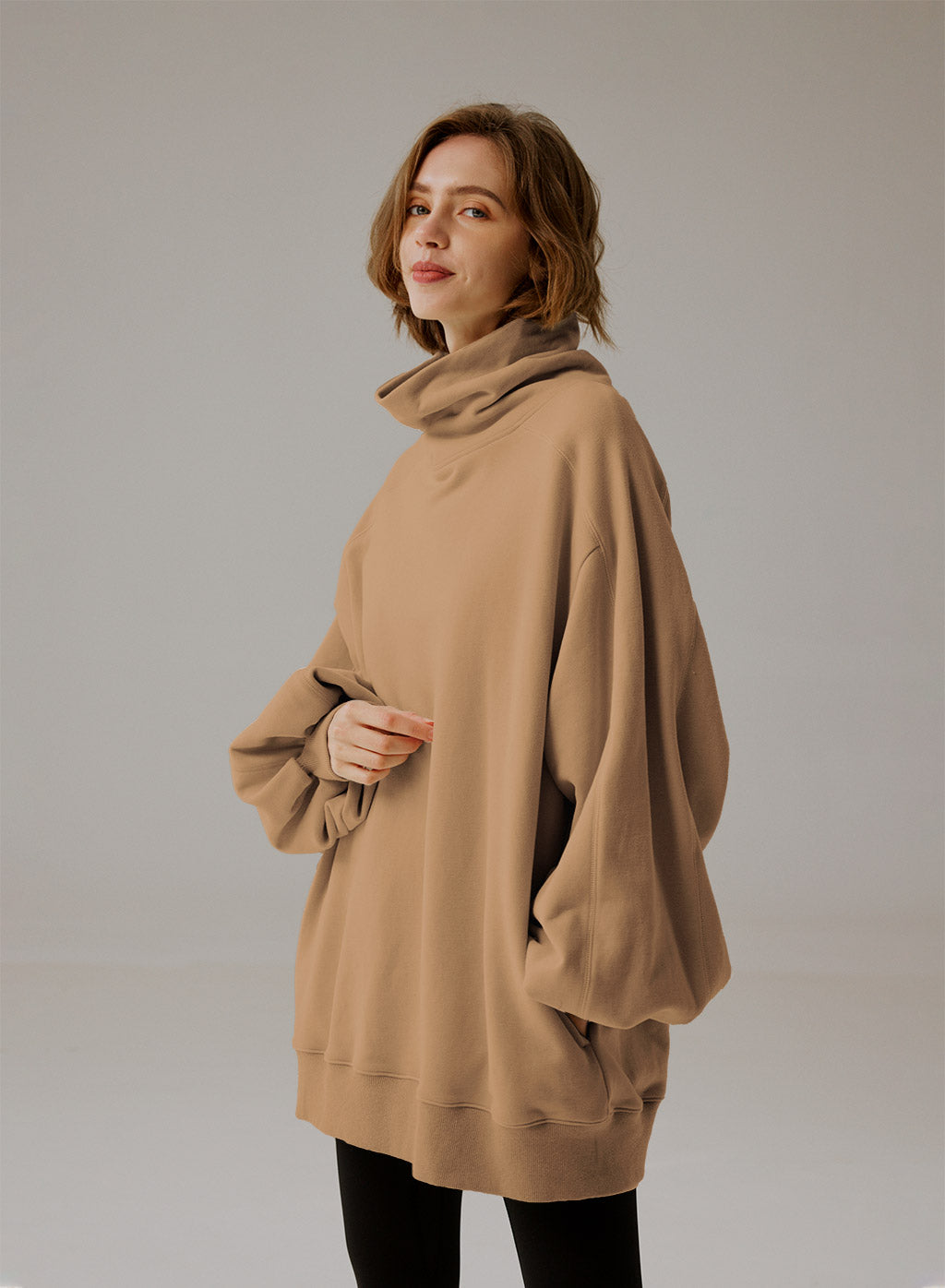 Sudadera Oversize Cuello Alto - Confort Elegante 